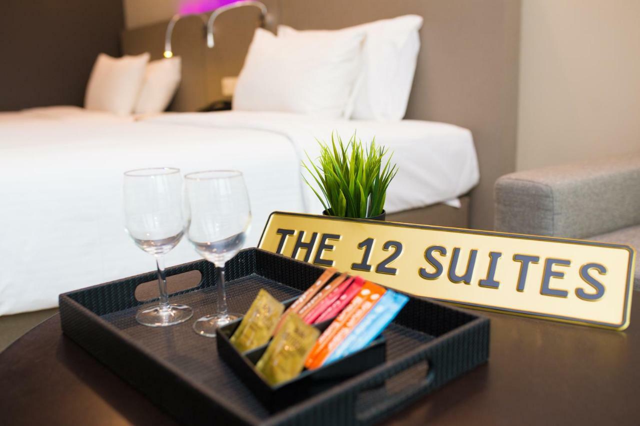 The 12 Suites @ Empire Damansara Petaling Dzsaja Kültér fotó