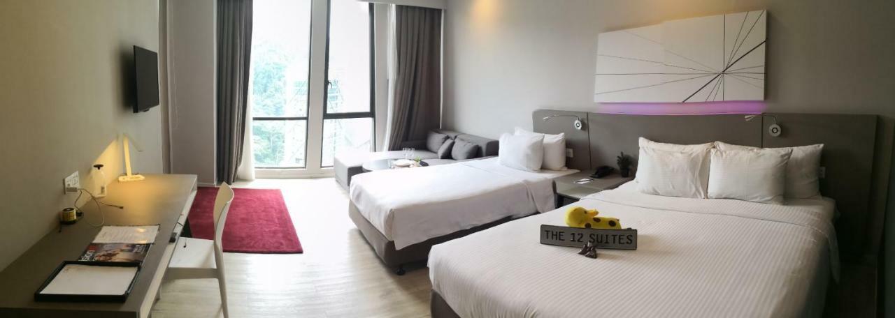 The 12 Suites @ Empire Damansara Petaling Dzsaja Kültér fotó